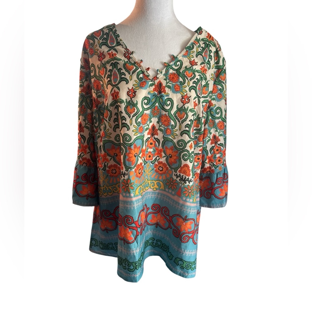 BloomChic Floral Blouse Bell Sleeve Size 14/16 - Picture 8 of 9